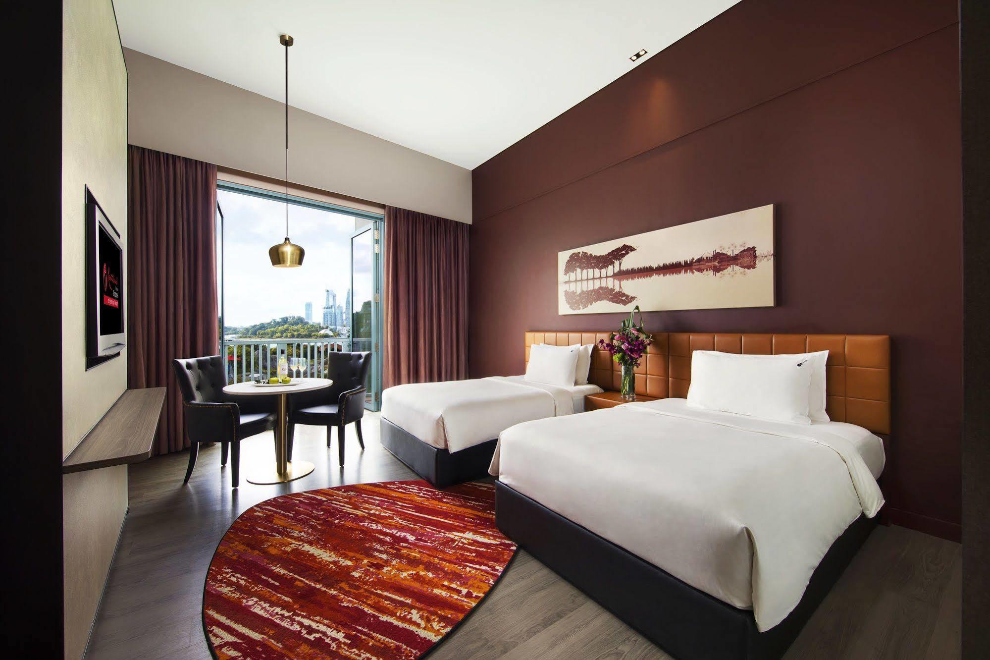 Resorts World Sentosa - Hotel Singapur Dış mekan fotoğraf Deluxe Room